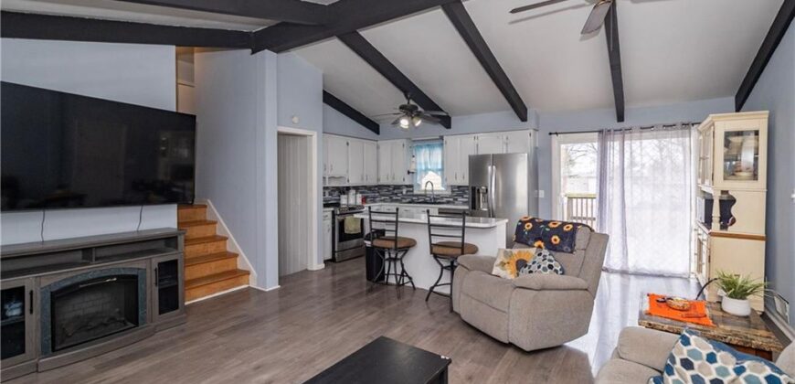 1903 NE 65th Street, Gladstone, MO 64118