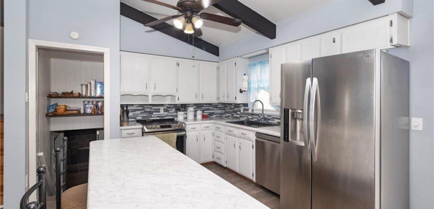 1903 NE 65th Street, Gladstone, MO 64118