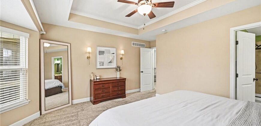 9621 N Adrian Avenue, Kansas City, MO 64154