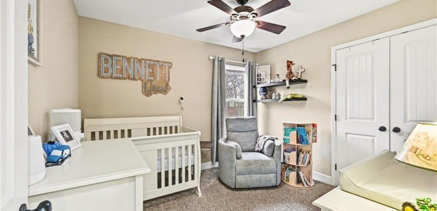 9621 N Adrian Avenue, Kansas City, MO 64154