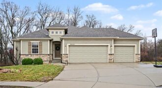 9621 N Adrian Avenue, Kansas City, MO 64154