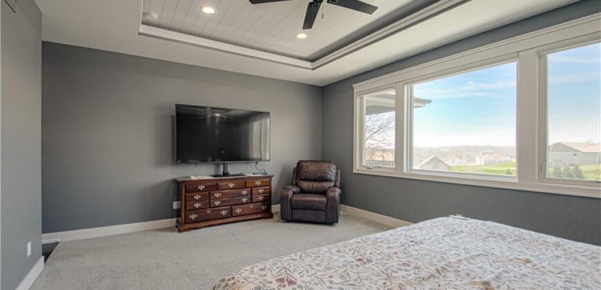 13504 Oakridge Drive, Kearney, MO 64060