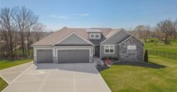 13504 Oakridge Drive, Kearney, MO 64060