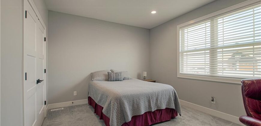 13504 Oakridge Drive, Kearney, MO 64060