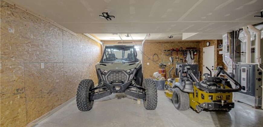 13504 Oakridge Drive, Kearney, MO 64060