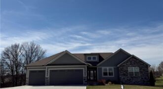 13504 Oakridge Drive, Kearney, MO 64060