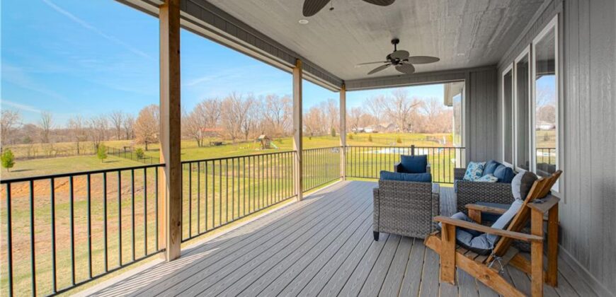 13504 Oakridge Drive, Kearney, MO 64060