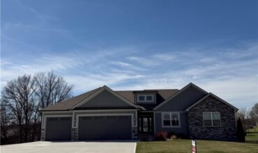13504 Oakridge Drive, Kearney, MO 64060