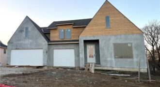 7636 N Booth Avenue, Kansas City, MO 64158