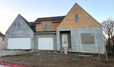 7636 N Booth Avenue, Kansas City, MO 64158