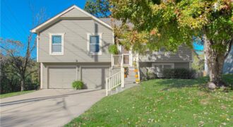 7132 N HIckory Street, Kansas City, MO 64118