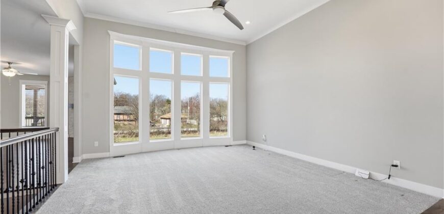 11300 N Michigan Avenue, Kansas City, MO 64155