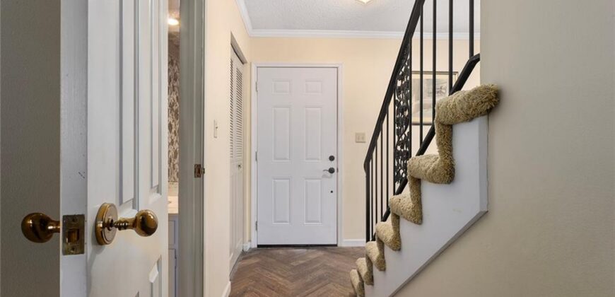 7137 NW Winter Avenue, Kansas City, MO 64152