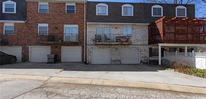 7137 NW Winter Avenue, Kansas City, MO 64152