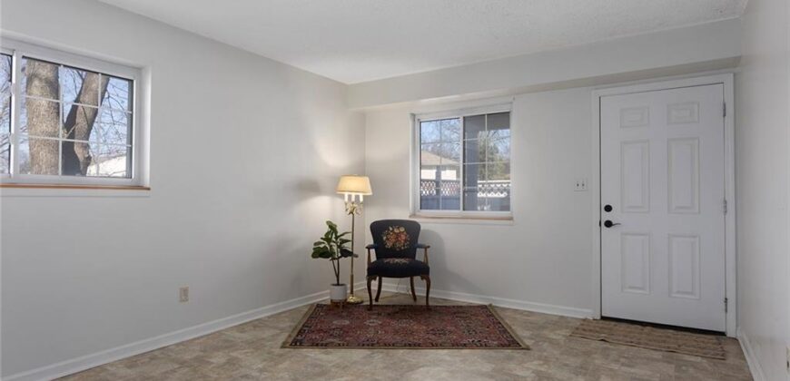 7137 NW Winter Avenue, Kansas City, MO 64152