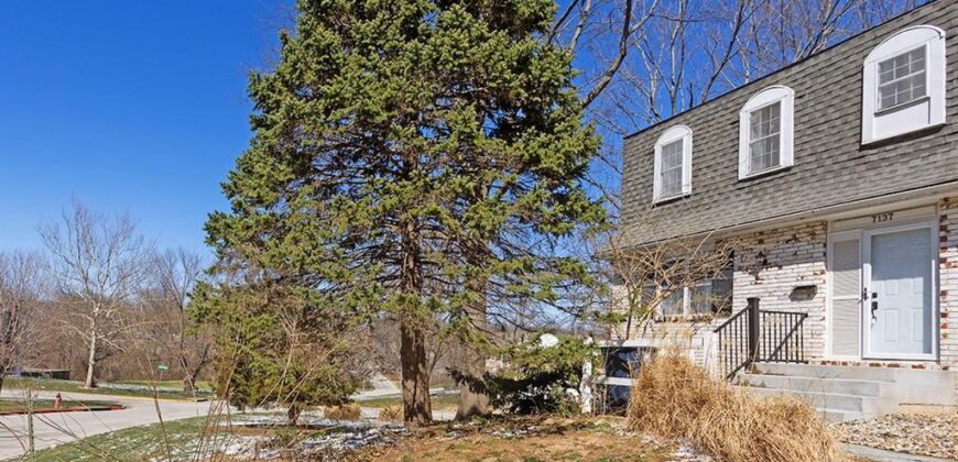 7137 NW Winter Avenue, Kansas City, MO 64152