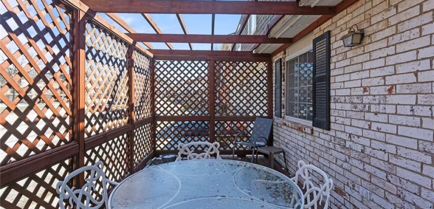 7137 NW Winter Avenue, Kansas City, MO 64152