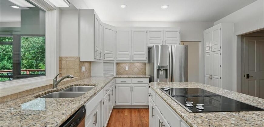 6112 N Mattox Road, Kansas City, MO 64151