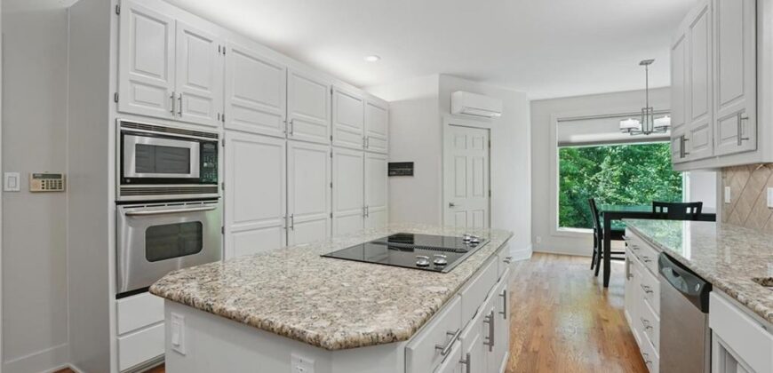 6112 N Mattox Road, Kansas City, MO 64151