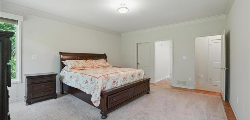 6112 N Mattox Road, Kansas City, MO 64151