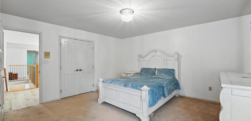 6112 N Mattox Road, Kansas City, MO 64151