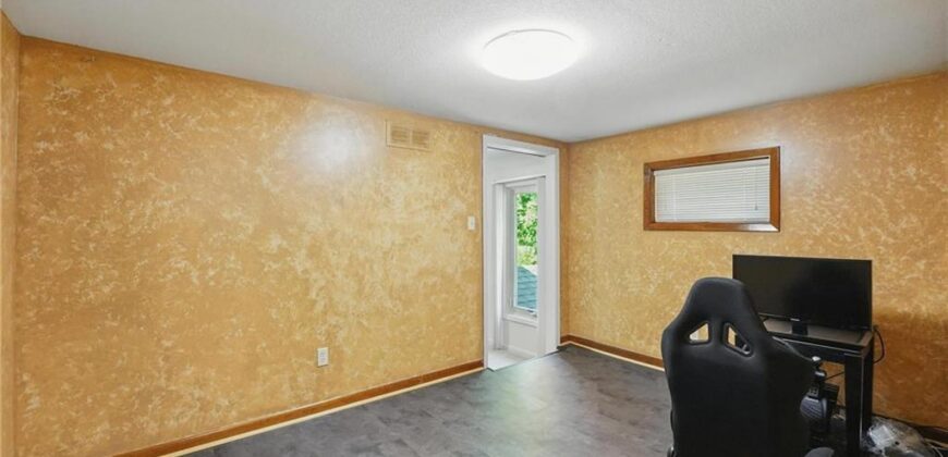 6112 N Mattox Road, Kansas City, MO 64151