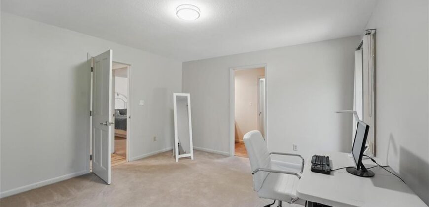 6112 N Mattox Road, Kansas City, MO 64151