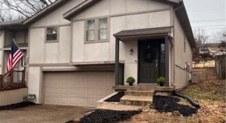 6902 Fisk Avenue, Kansas City, MO 64151