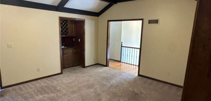 1524 NE 99TH Street, Kansas City, MO 64155