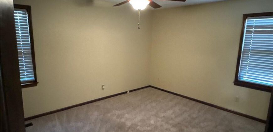 1524 NE 99TH Street, Kansas City, MO 64155