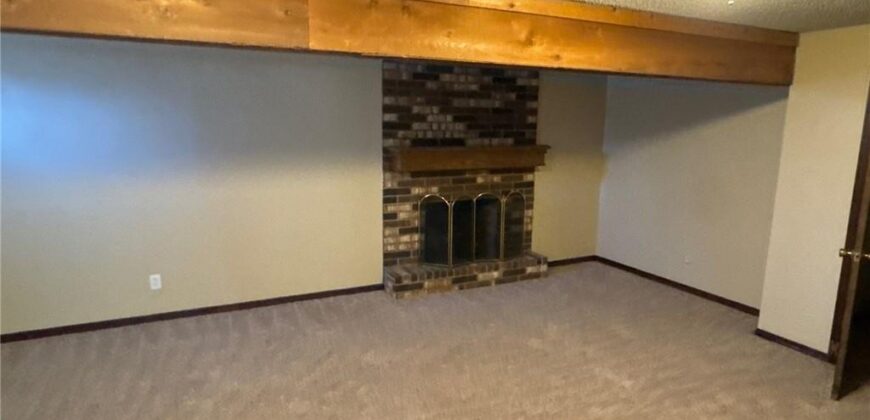 1524 NE 99TH Street, Kansas City, MO 64155
