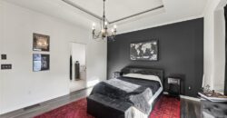 8901 N St Clair Avenue, Kansas City, MO 64154