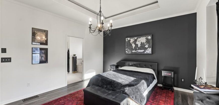 8901 N St Clair Avenue, Kansas City, MO 64154