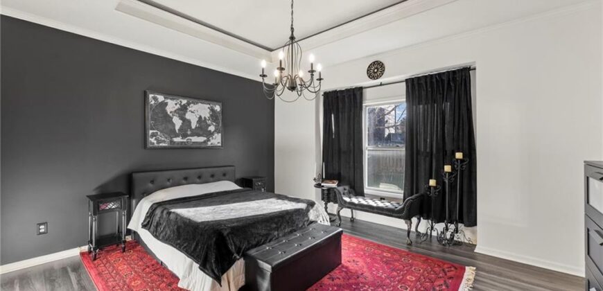 8901 N St Clair Avenue, Kansas City, MO 64154