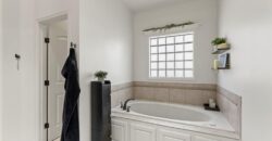 8901 N St Clair Avenue, Kansas City, MO 64154