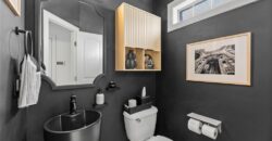 8901 N St Clair Avenue, Kansas City, MO 64154