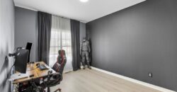 8901 N St Clair Avenue, Kansas City, MO 64154