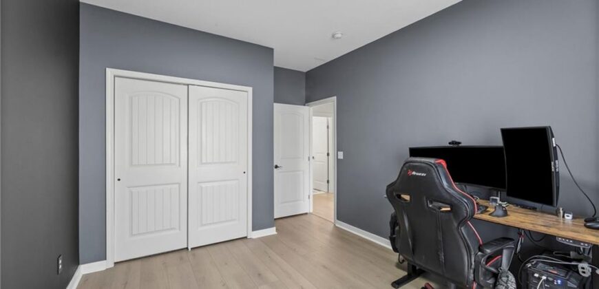 8901 N St Clair Avenue, Kansas City, MO 64154