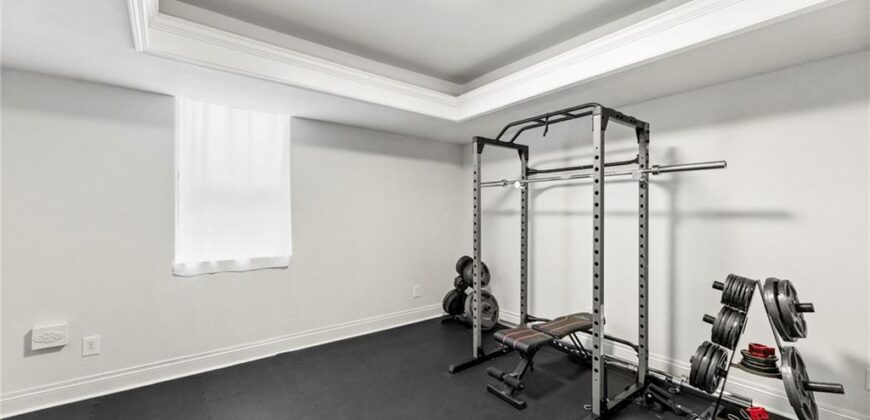 8901 N St Clair Avenue, Kansas City, MO 64154