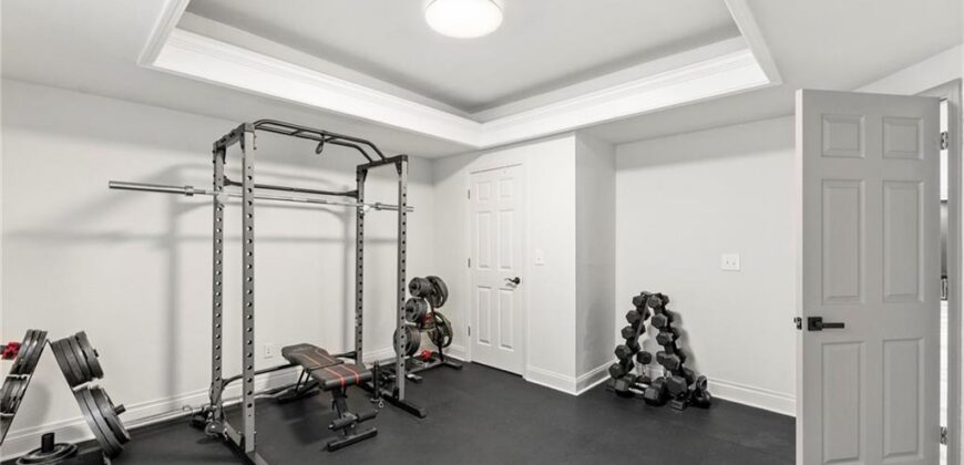 8901 N St Clair Avenue, Kansas City, MO 64154