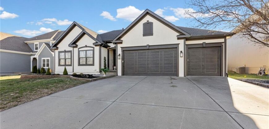 8901 N St Clair Avenue, Kansas City, MO 64154