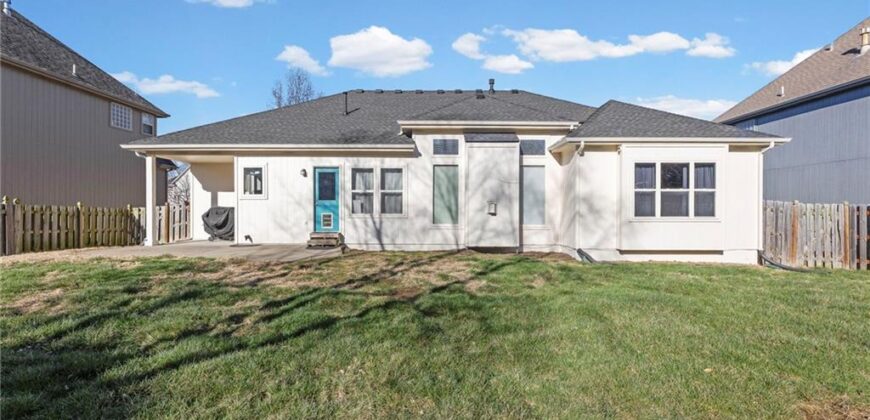 8901 N St Clair Avenue, Kansas City, MO 64154