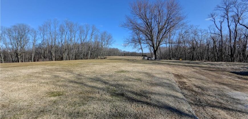 6121 NW Klamm Road, Kansas City, MO 64152