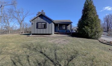 6121 NW Klamm Road, Kansas City, MO 64152