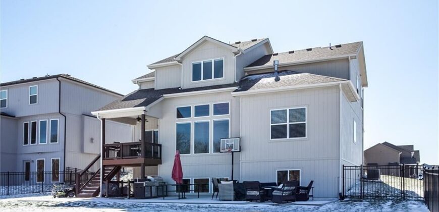 7504 NE 103rd Terrace, Kansas City, MO 64157