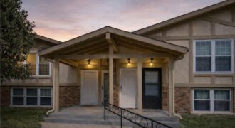 1444 NW 64th Terrace, Kansas City, MO 64118