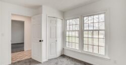 10106 NW Mirror Lake Drive, Kansas City, MO 64152