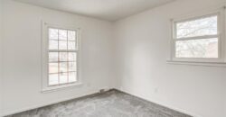 10106 NW Mirror Lake Drive, Kansas City, MO 64152