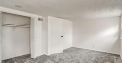 10106 NW Mirror Lake Drive, Kansas City, MO 64152