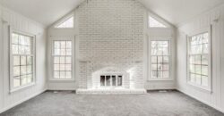 10106 NW Mirror Lake Drive, Kansas City, MO 64152